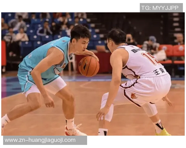 CBA精彩对决广州朗肽海本迎战新疆伊力特全力争胜之战